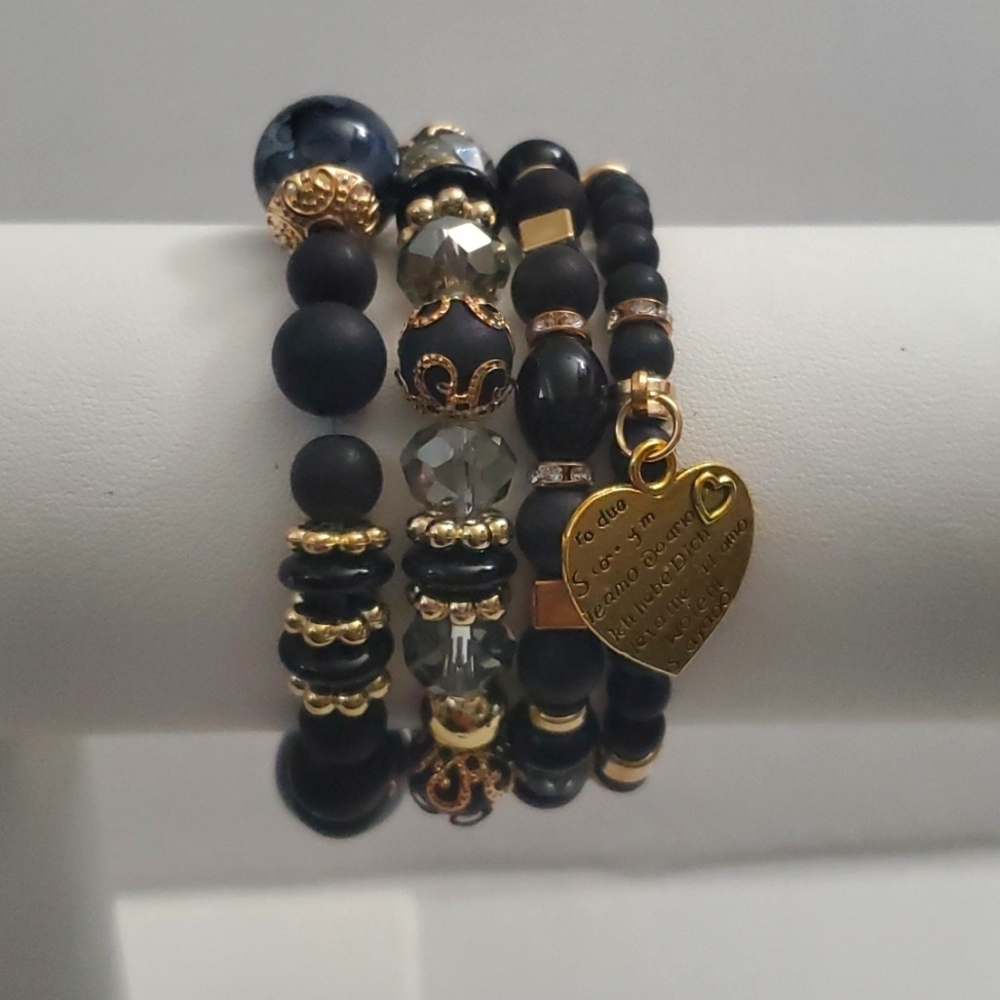 Four Strand Black Stackable Beaded Heart Charm Bracelet NWT